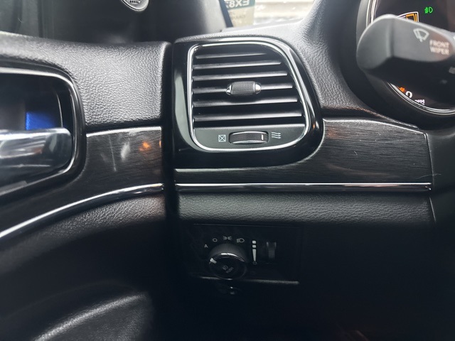 Used Car 2020 Jeep Grand Cherokee  Trailhawk For Sale Under $15,000 In San Antonio, Texas