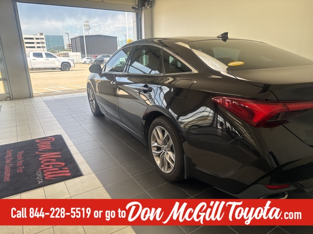 2021 Toyota Avalon XLE Brown at Ultimate Motorsports