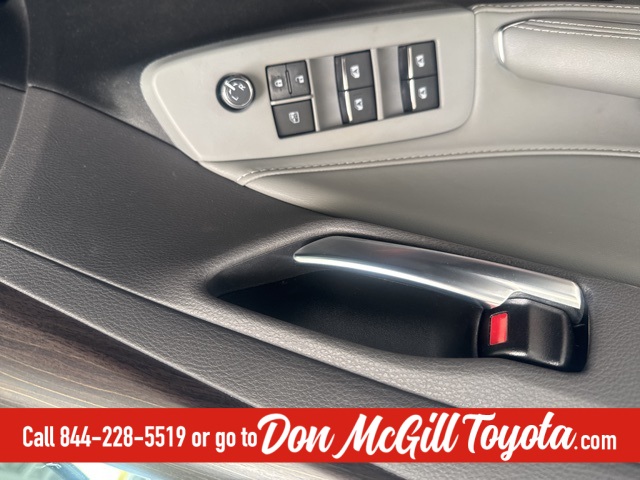 2021 Toyota Avalon XLE Brown at Ultimate Motorsports