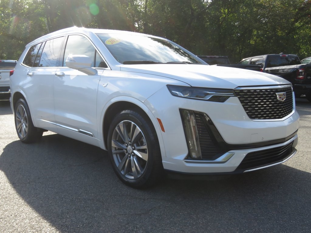 2022 Cadillac XT6 Premium Luxury photo 2