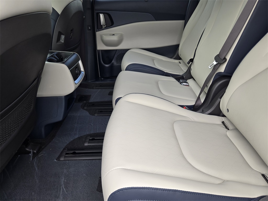 2026 Kia Carnival Hybrid EX Silver at Shottenkirk Kia Fort Bend