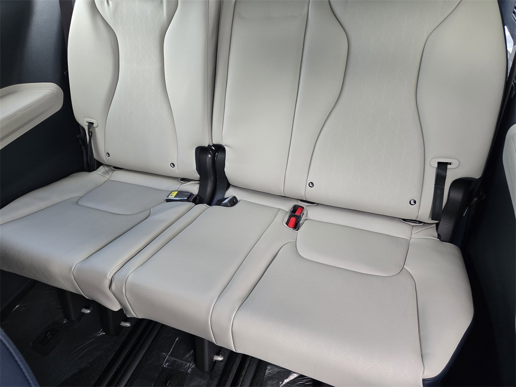 2026 Kia Carnival Hybrid EX Silver at Shottenkirk Kia Fort Bend