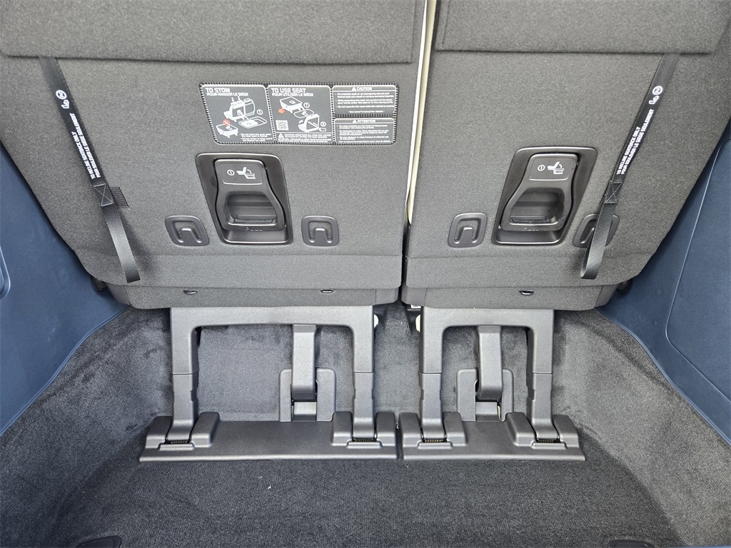 2026 Kia Carnival Hybrid EX Silver at Shottenkirk Kia Fort Bend