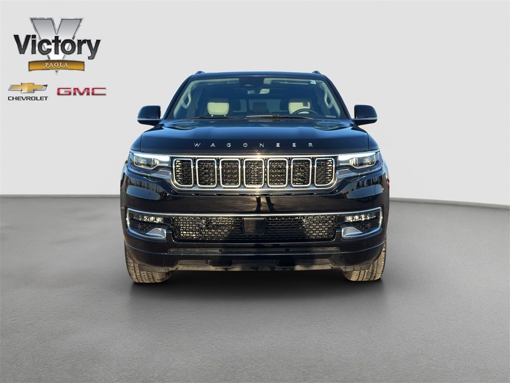 Used 2024 Jeep Wagoneer Base with VIN 1C4SJVAP0RS152361 for sale in Kansas City