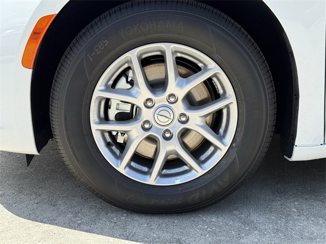 2026 Chrysler Pacifica Select White at River Oaks CDJR