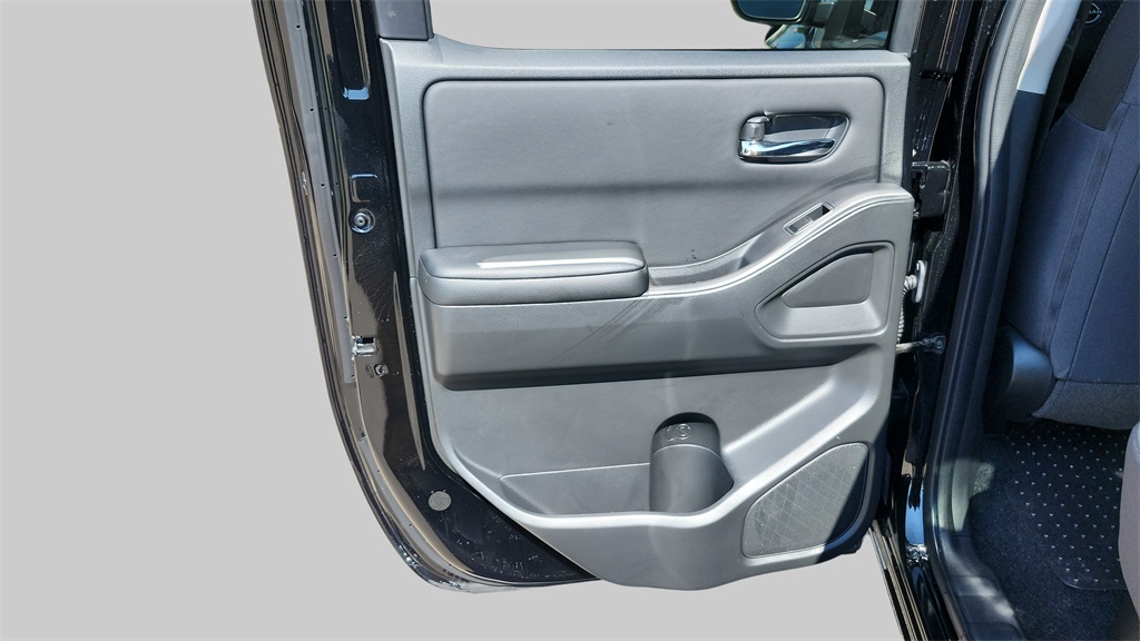 2025 Nissan Frontier