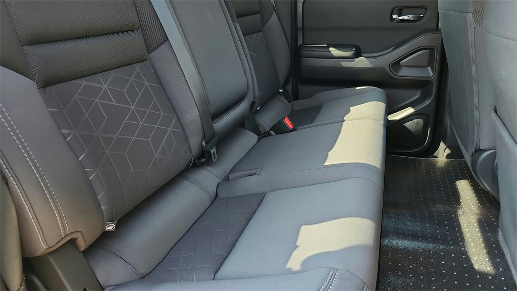 2025 Nissan Frontier