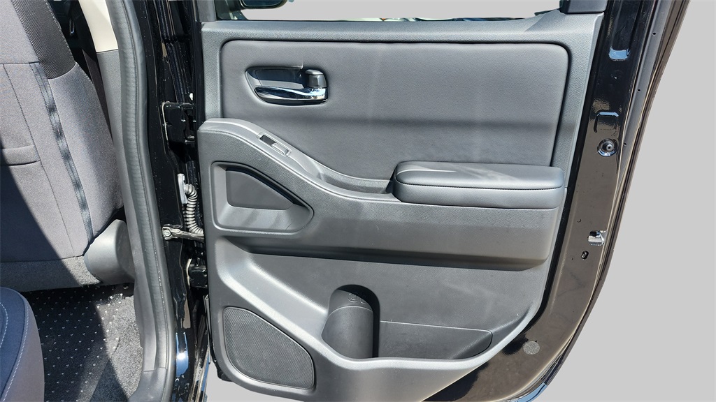 2025 Nissan Frontier