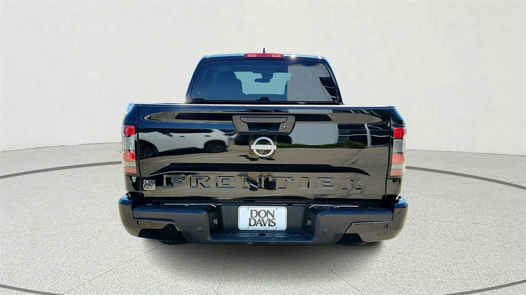 2025 Nissan Frontier