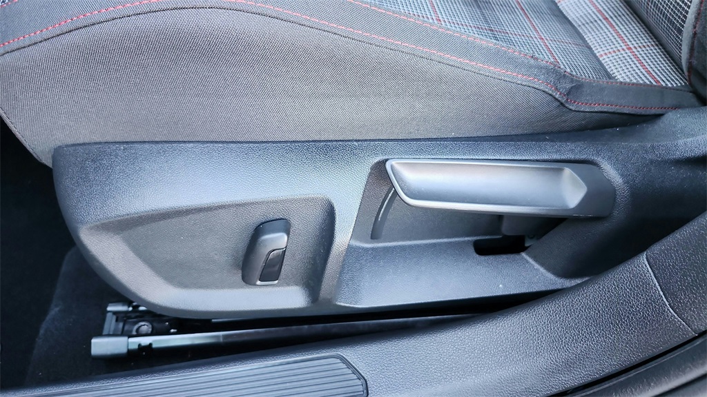 2024 Volkswagen Golf GTI