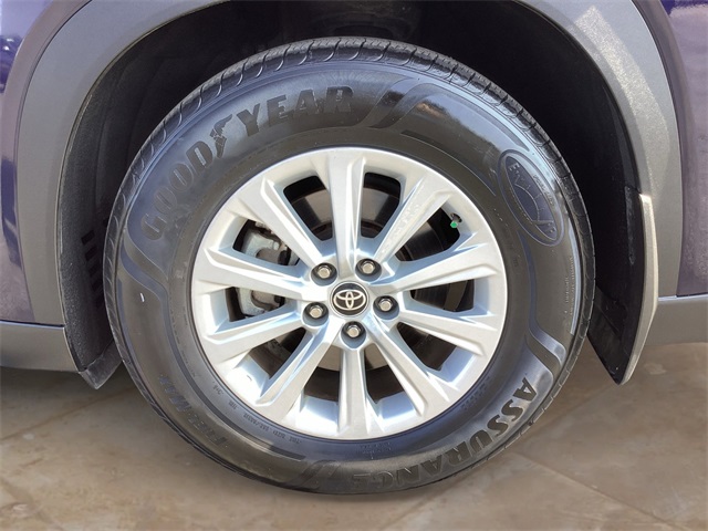 Used Car 2024 Toyota Grand Highlander  Xle For Sale Under $40,000 In San Antonio, Texas