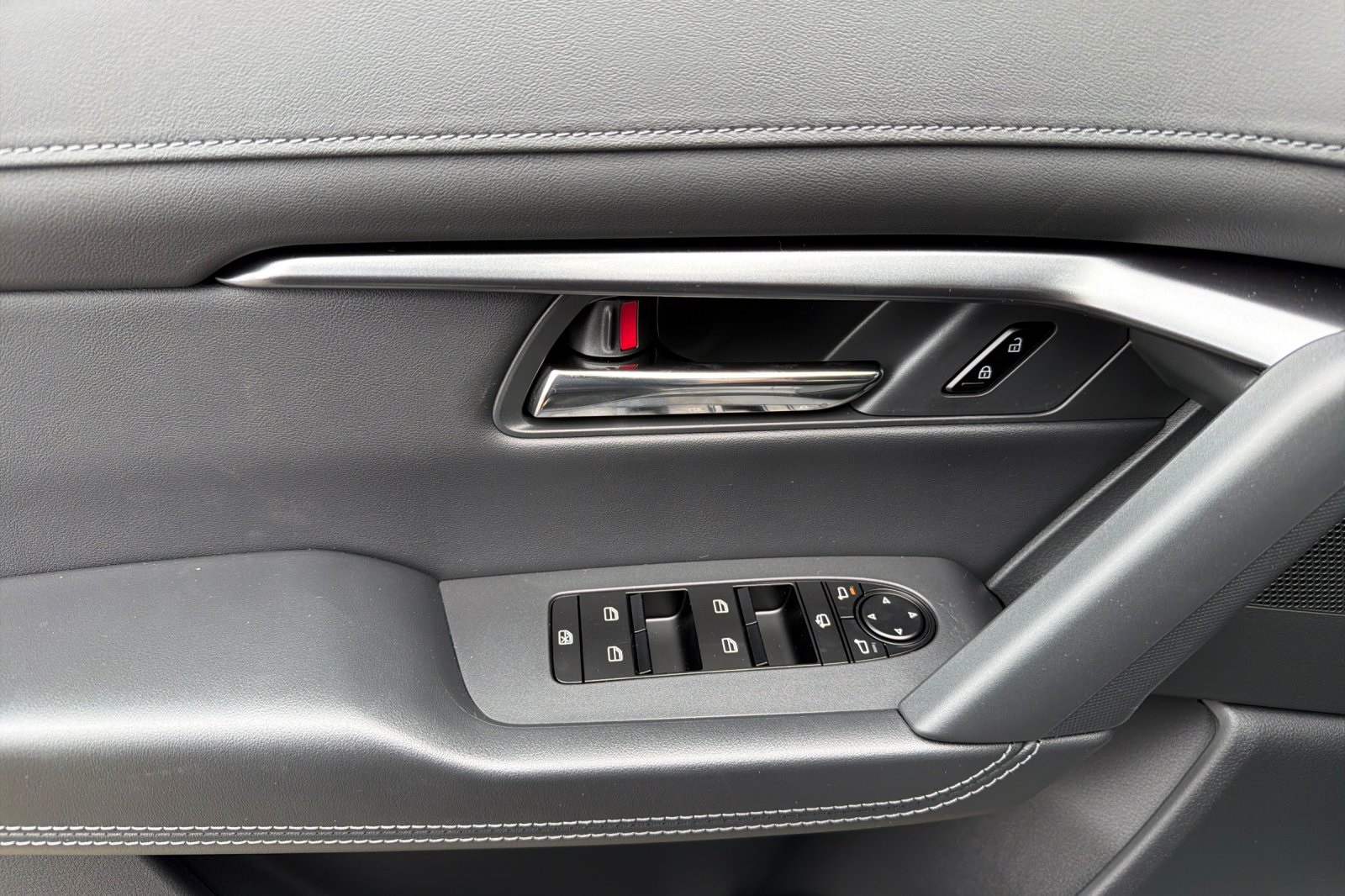 2026 Mazda CX-5 S Select - Photo 11