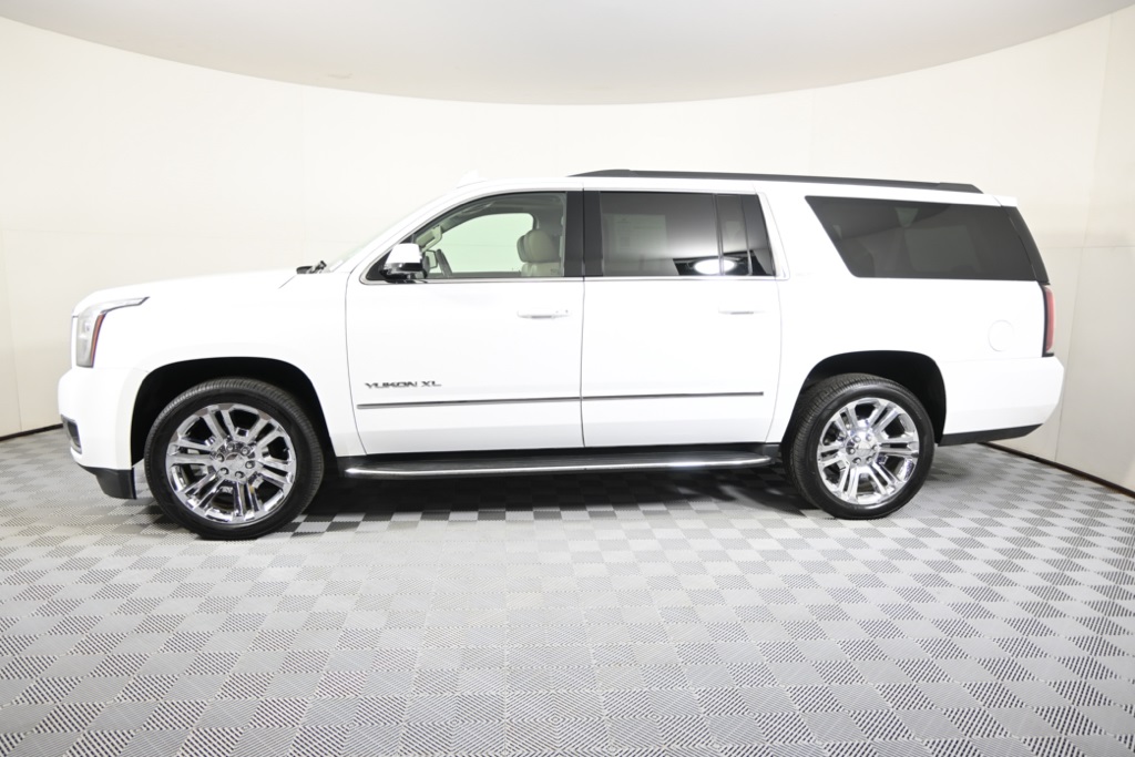 Used 2020 GMC Yukon XL SLT with VIN 1GKS2GKC5LR121890 for sale in Forest Lake, Minnesota