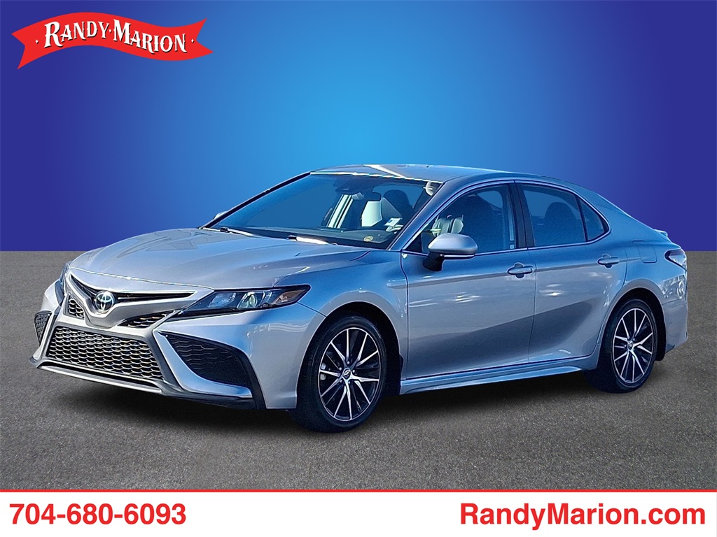 2022 Toyota Camry SE FWD