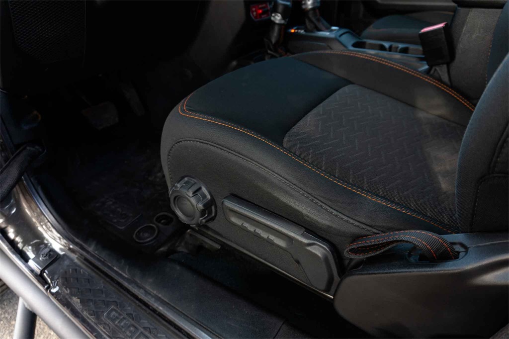 Used Car 2022 Jeep Gladiator  Mojave For Sale Under $40,000 In San Marcos, Texas