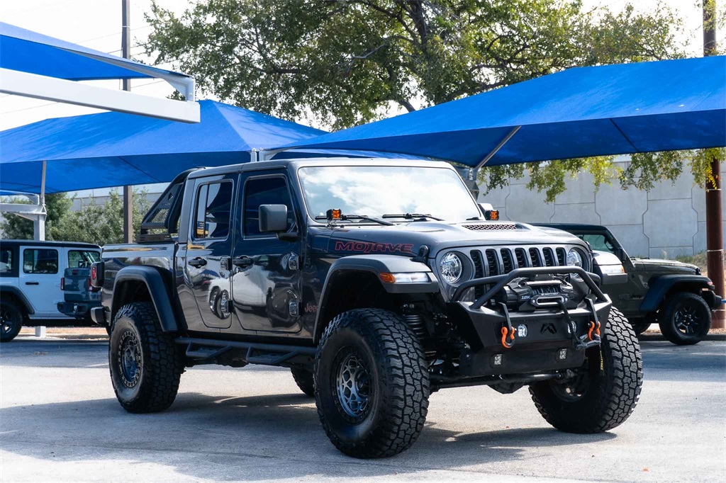 Used Car 2022 Jeep Gladiator  Mojave For Sale Under $40,000 In San Marcos, Texas