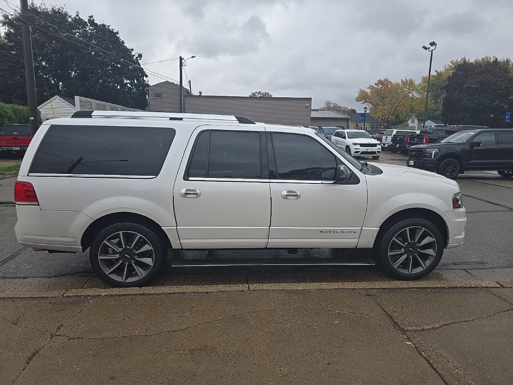 2017 Lincoln Navigator L