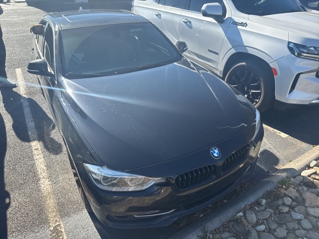 2018 BMW 3 Series 330i Sedan RWD