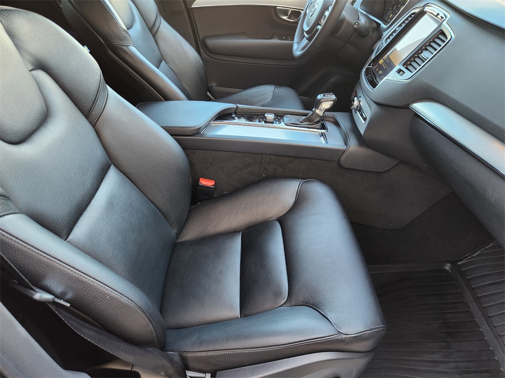 2017 Volvo XC90 T6 Momentum White at Classic Elite Chevrolet Hwy 6