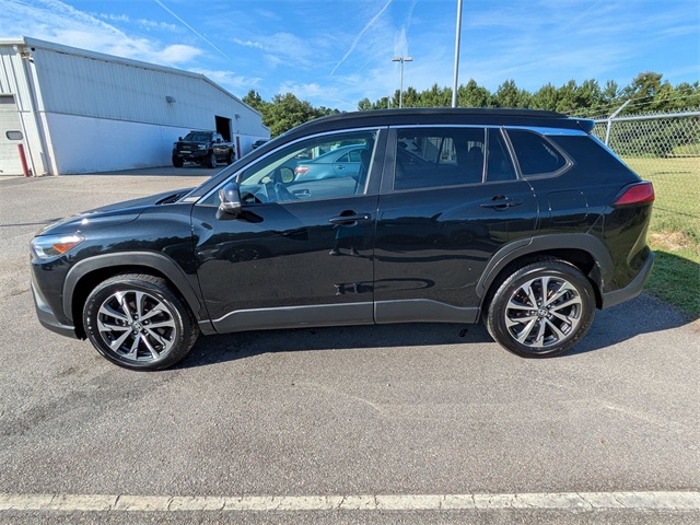 2023 Toyota Corolla Cross XLE - 5