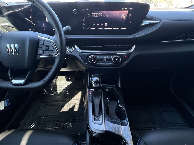 2025 Buick Envista Sport Touring White at Big Star Buick GMC