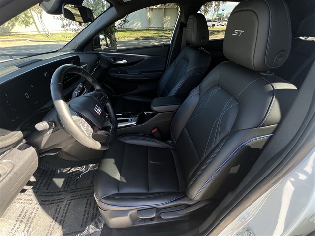 2025 Buick Envista Sport Touring White at Big Star Buick GMC