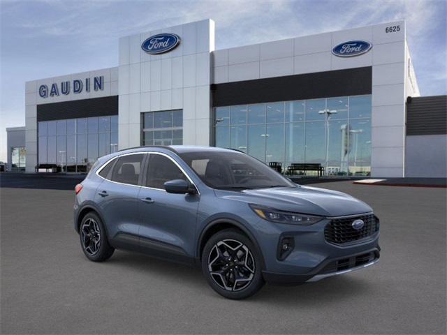 2026 Ford Escape Platinum's photo