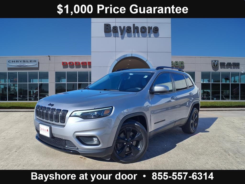 2020 Jeep Cherokee Altitude Silver at Texan Dodge Chrysler Jeep Ram