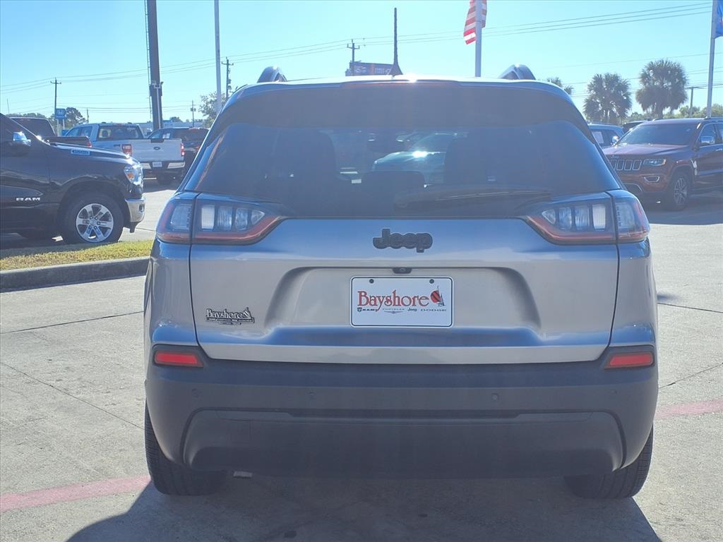 2020 Jeep Cherokee Altitude Silver at Texan Dodge Chrysler Jeep Ram
