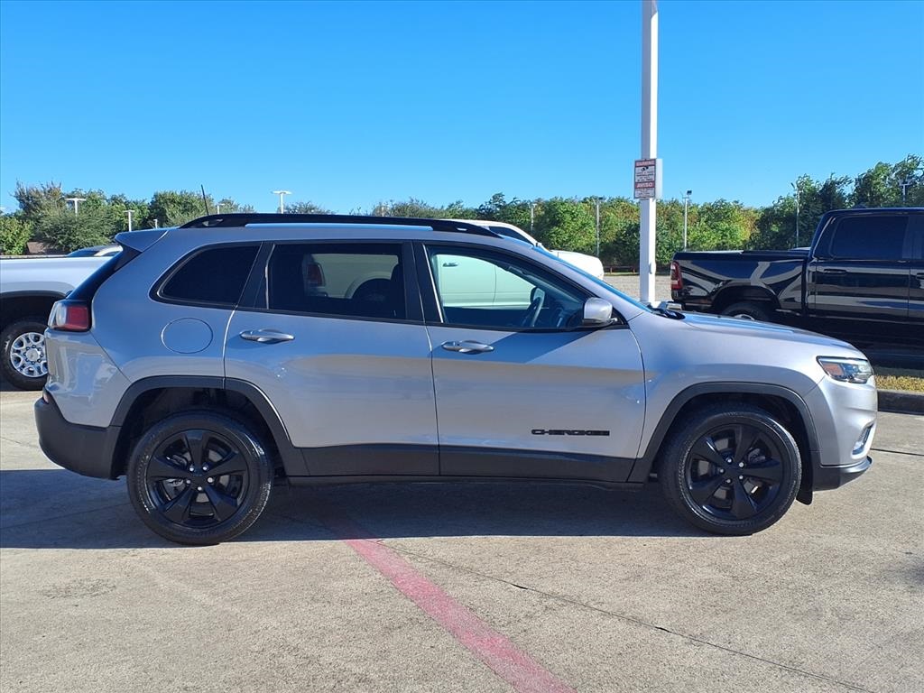 2020 Jeep Cherokee Altitude Silver at Texan Dodge Chrysler Jeep Ram