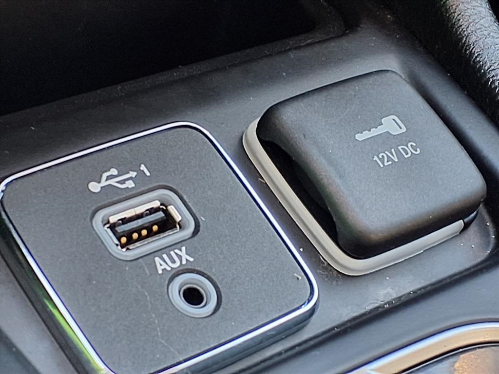 2020 Jeep Cherokee Altitude Silver at Texan Dodge Chrysler Jeep Ram