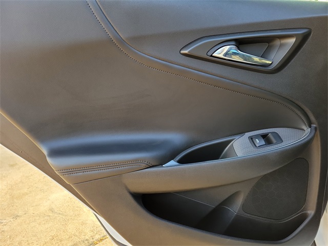 2018 Chevrolet Malibu LT White at Autostrade