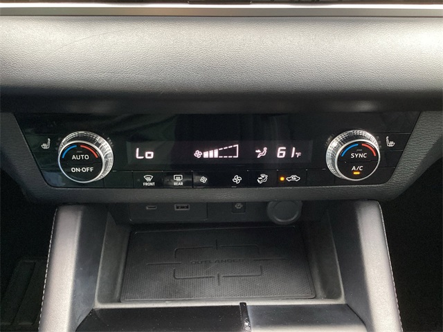 Used Car 2022 Mitsubishi Outlander  Se For Sale Under $25,000 In San Antonio, Texas