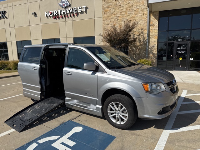 (JR325218) 2018 Dodge Grand Caravan SXT