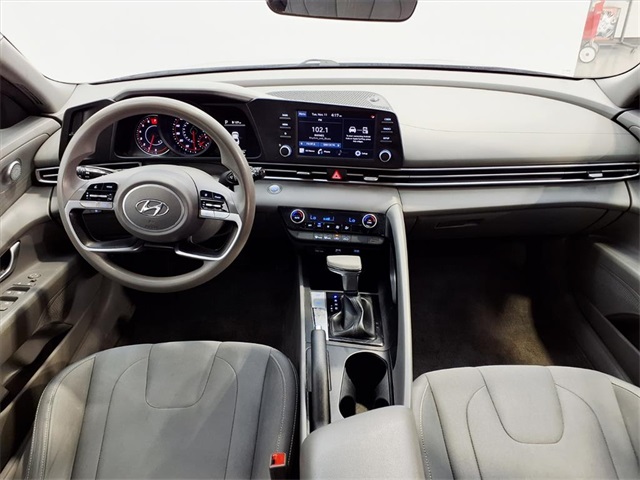 2023 Hyundai Elantra SEL - 2