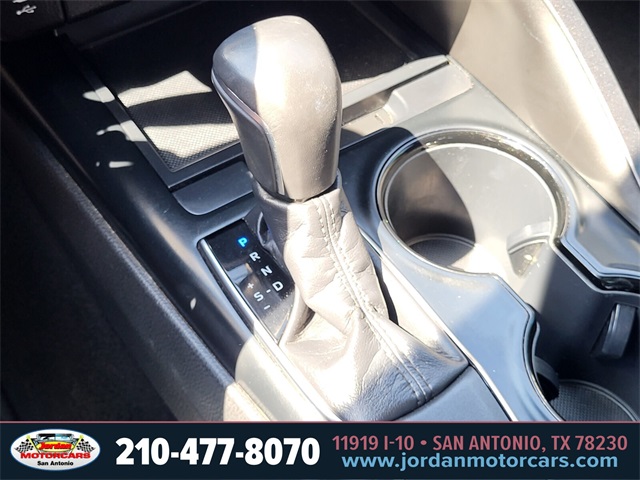 Used Car 2019 Toyota Camry  Se For Sale Under $20,000 In San Antonio, Texas