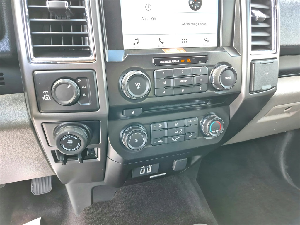 2017 Ford F-150 XLT White at Autostrade