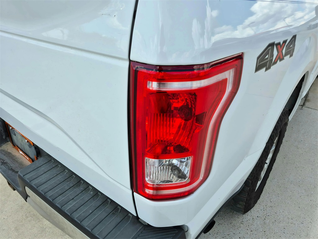 2017 Ford F-150 XLT White at Autostrade