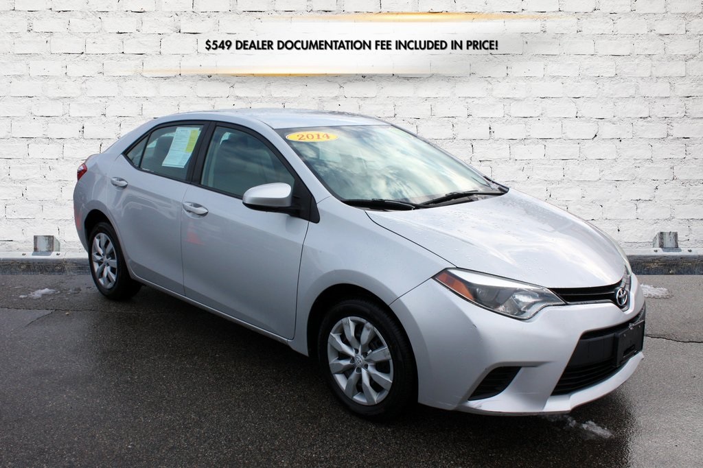 2014 Toyota Corolla LE's photo