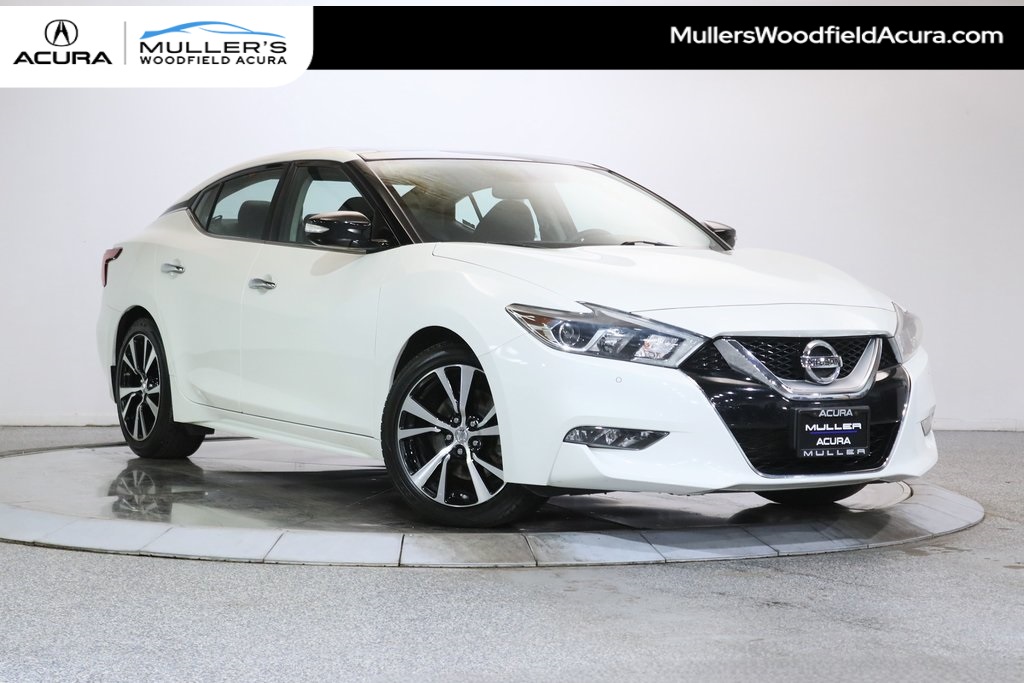 2017 Nissan Maxima Platinum photo 2