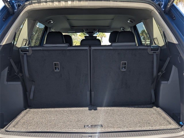 2025 Volkswagen Atlas 2.0T SE w/Technology - 11