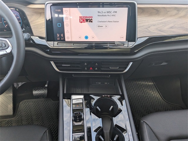 2025 Volkswagen Atlas 2.0T SE w/Technology  at Stokes Volkswagen