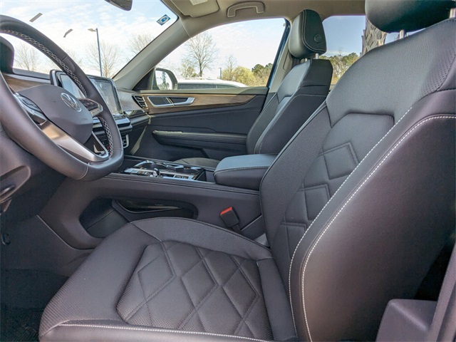 2025 Volkswagen Atlas 2.0T SE w/Technology  at Stokes Volkswagen