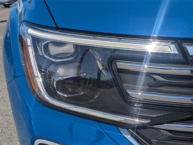 2025 Volkswagen Atlas 2.0T SE w/Technology - 8