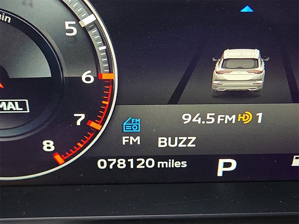 2023 Mitsubishi Outlander SEL Gray at Emmons Autoplex