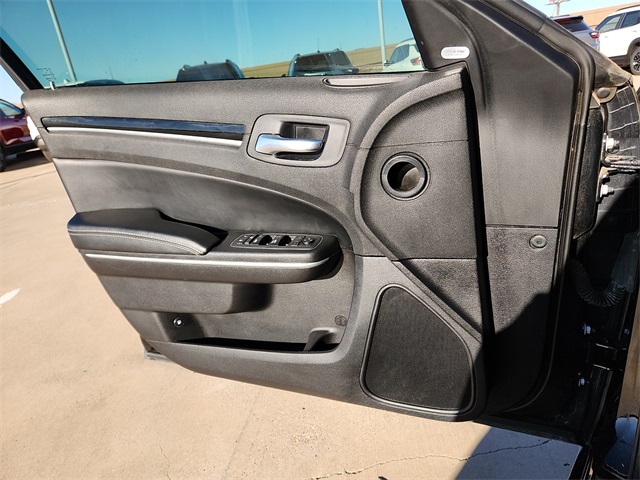 Used Car 2021 Chrysler 300  S For Sale Under $25,000 In Plainview, Texas