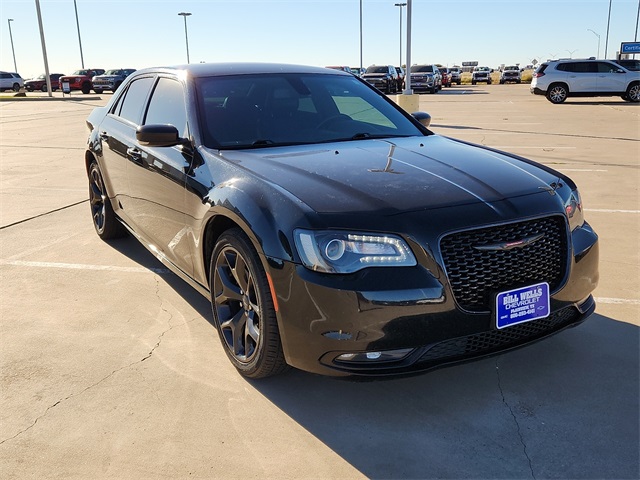 Used Car 2021 Chrysler 300  S For Sale Under $25,000 In Plainview, Texas