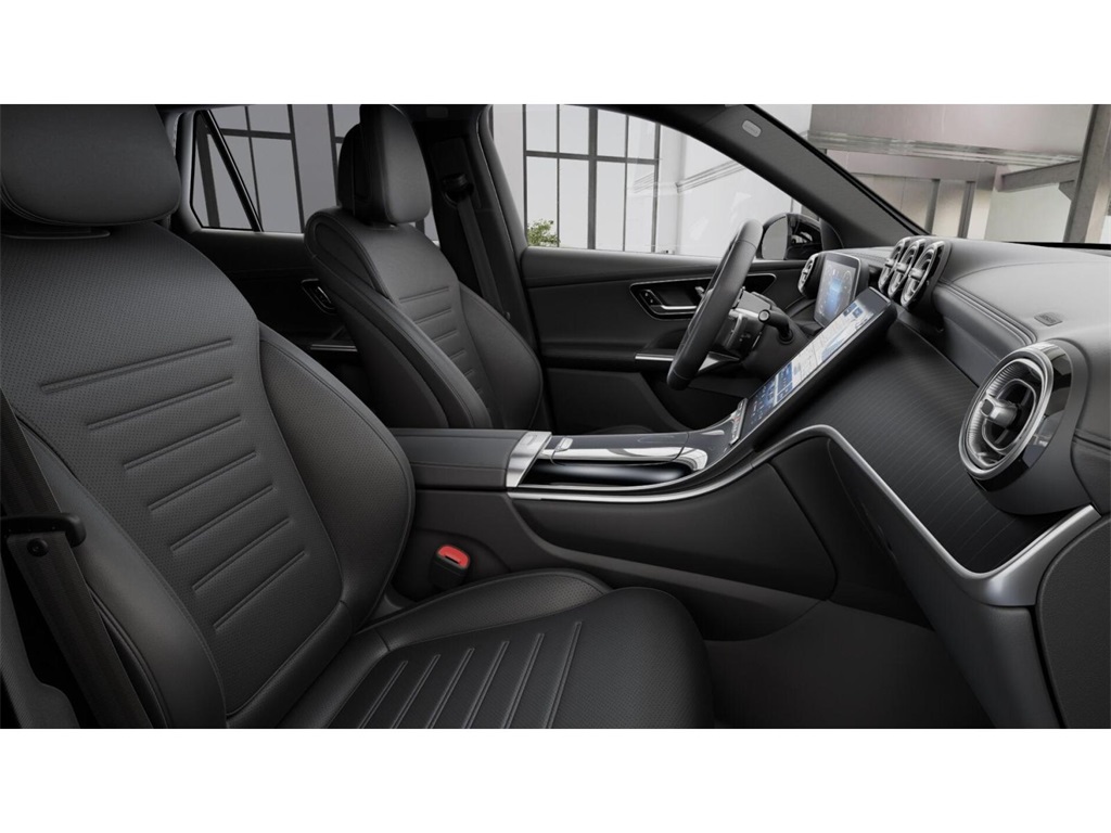 2025 Mercedes Benz GLC 300 4MATIC photo 4