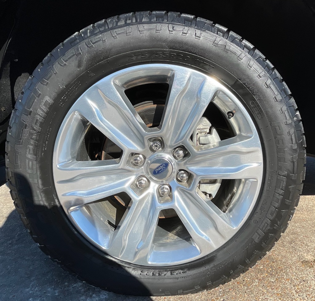 2019 Ford F-150 Platinum Black at Autostrade