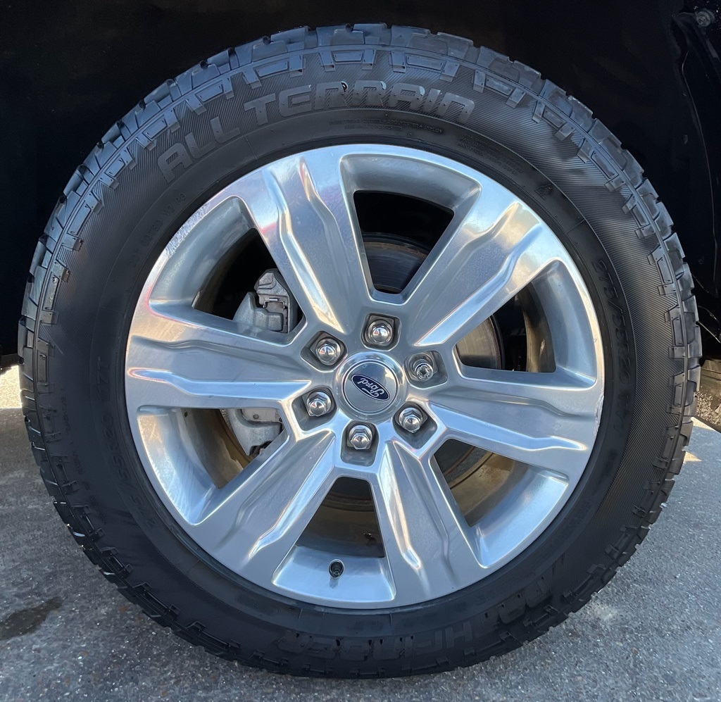 2019 Ford F-150 Platinum Black at Autostrade